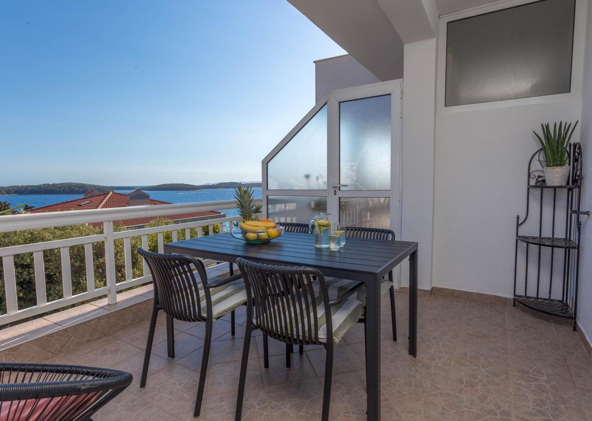 Hvar Pavicic View Apartman